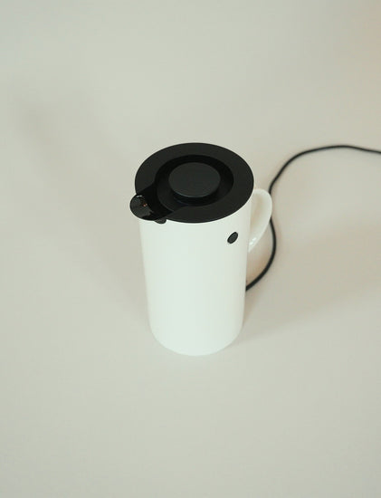 890 1 Stelton EM77 Electric Kettle (EU) 1.5 L. White LS
